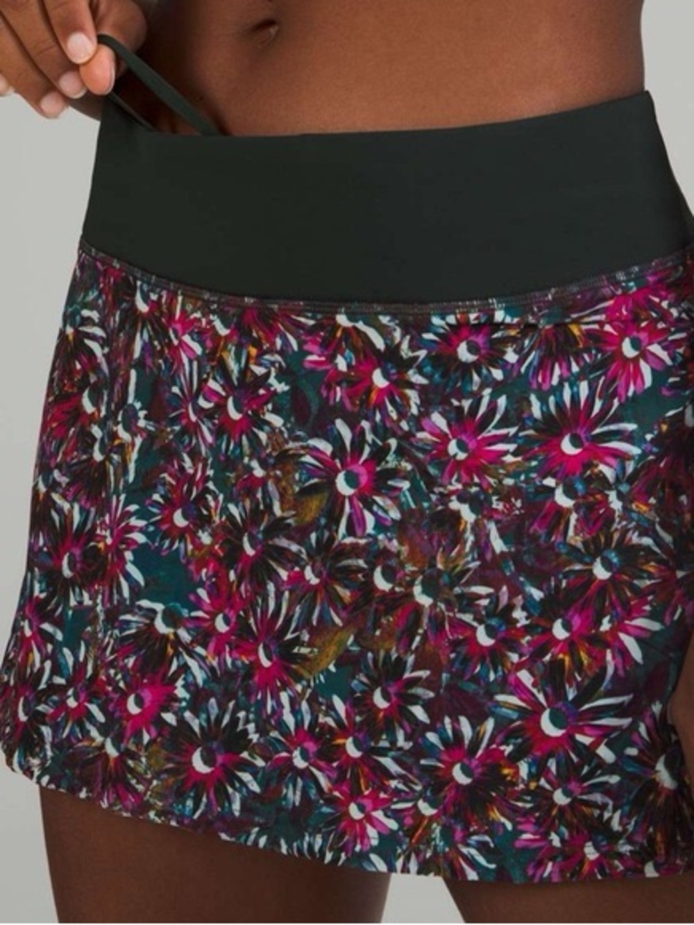 Lululemon Play off the Pleats Floral Skort - Picture 16 of 16